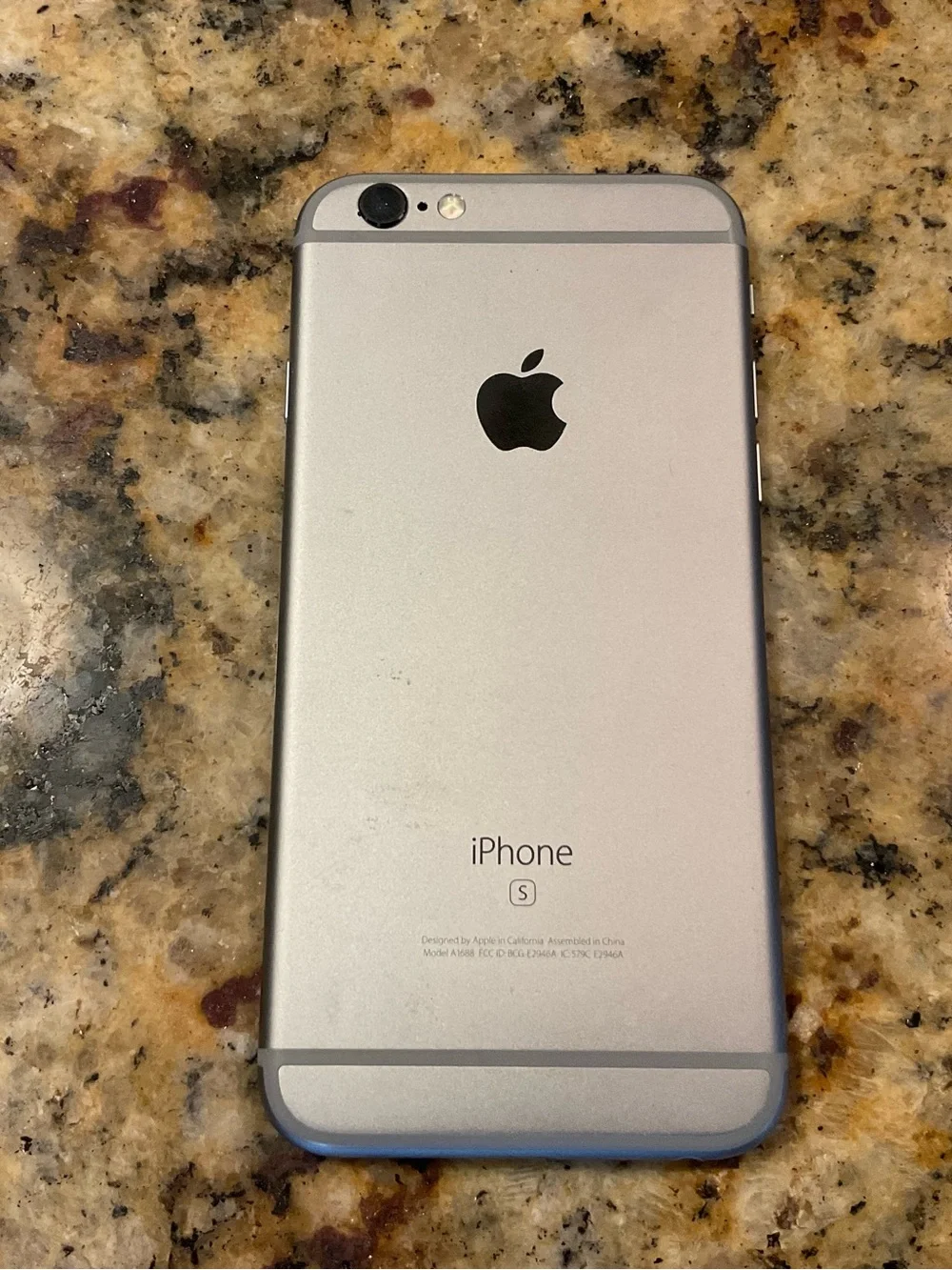 Apple IPhone 6s 64gb grey Factory Unlocked, 99% battery health EC